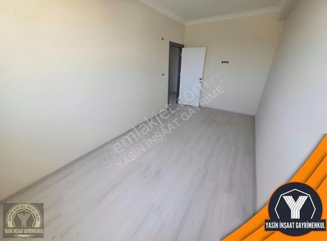 Hadımköy'de Site İçinde Kapalı Otoparklı 2+1 Daire