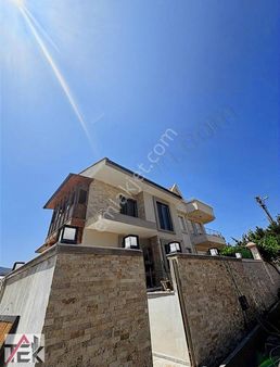 Mordoğan'da Harika Konumda Satılık Villa