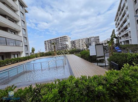 Torbalı Da Havuzlu Sitede İzban Yakını Satılık 3+1 Daire