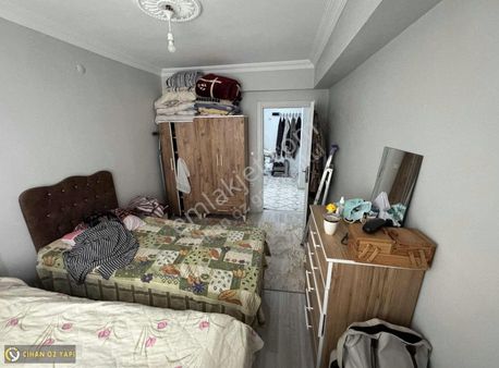 Karasu Merkezde Mutfagı Ayrı 2+1 Yüksek Girişli Daire