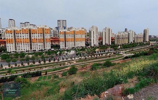 Küçükçekmece Yarımburgazda İmarlı Köşe Ve Manzaralı Arsa 400 M2