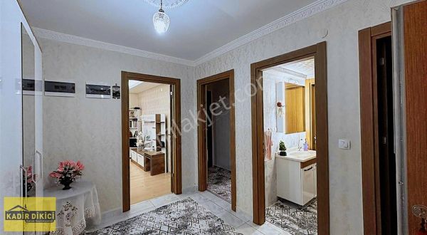 Kadir Dikici'den Hanaybaşı Mahallesinde Satılık 5+2 Daire