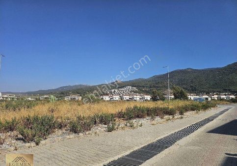 Kuşadası Güzelçamlı'da Denize Yakın Villa Arsası