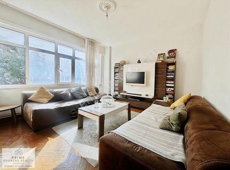 Cihangir Merkezde Süngü Sokakta Satılık 2+1 Ferah Daire