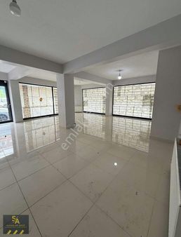 Kiralık 75 M2 Dükkan Bezirganbahçe İstasyon Mahallesi