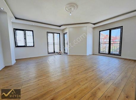 Vizyon Emlak'tan 220 M2 4+1 Lüx Dublex Rams Yanı İki Yola Cephe