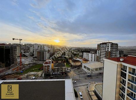 Tuzla Aydınlı'da Adalar Manzaralı 2+1 Rezidans Daire