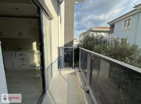 Plevne Mahallesinde Migros Yanı Satılık 1+1 Daire