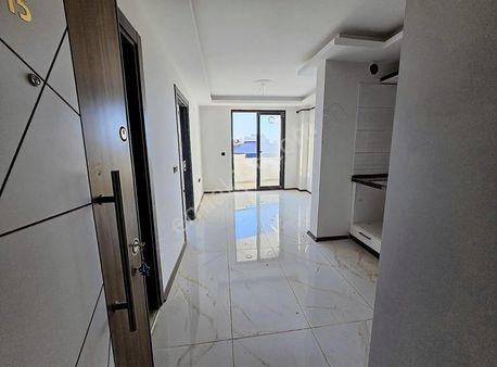 Küçükkolpınar'da Deniz Manzaralı Satılık 1+1 Daire...