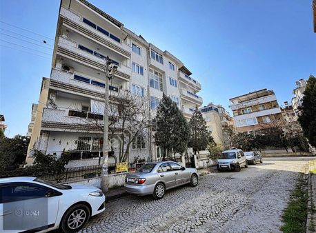 Boyut'tan Akçay Cuma Pazarın Tam Arkasın'da 3+1 Satılık Daire