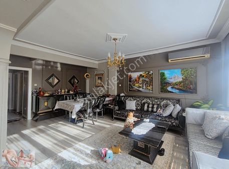 Halıcılar Ana Caddede Satılık Asansörlü Daire