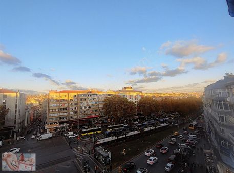 Fındıkzade Meydanda Satılık 4+1 Büyük Daire Yatırımlık 180 M2