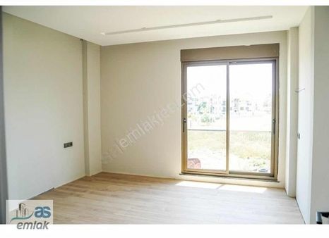 Side Kemer Bölgesinde Satılık Müstakil 5+1 Villalar