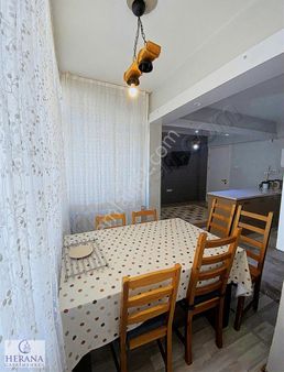 Kapalı Otoparklı Bahçeli Köşe Konum 3+1 Açık Mutfak Daire