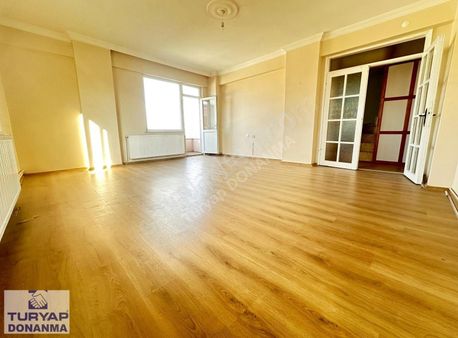 Merkezde Deniz Manzaralı 5+1 Satılık Daire