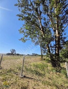 Kapaklı Uzunhacı'da Köye 400 M. Mesafede 1187 M2 Tarla Hissesi