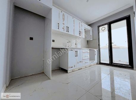 Kazım Karabekir Mah 2+1 Lüks 80m2 Ara Kat Daire Yerden Isıtmalı