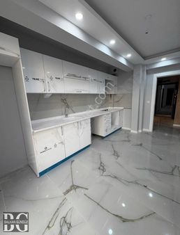 Balkan Gündüzden Esentepe De Satılık 2+1 Daire