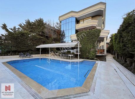 Net Bahçeşehir Gayrimenkul Den 1200 Metre Arsa İçinde Villa