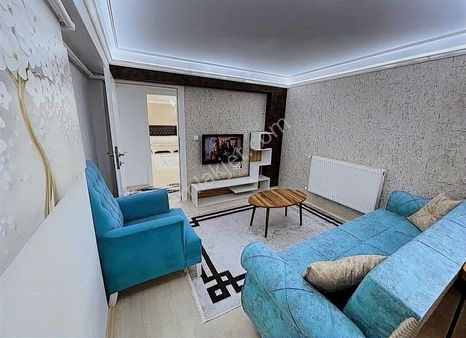 Ömür Evlerinde Ana Yola Bir Sokak Eşyalı Daire