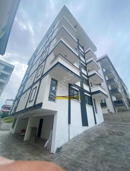 Körfez Mahallesinde Tramvaya Yakın Satılık 1+1 Daire