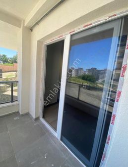 Körfez Tramvay Durağına Yakın Satılık Eşyalı 1+1