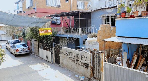 Levent Mahallesi'nde Satılık İki Katlı Altınışık Market Arkası