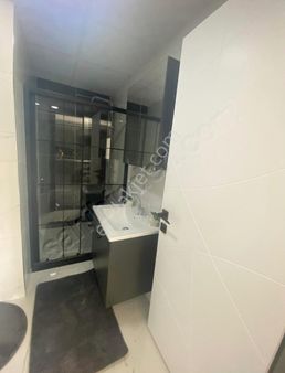 Körfez Tramvaya Yakın Lüks Eşyalı Satılık 1+1 Daire