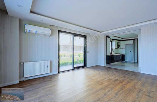 Kumburgaz Alin Konakları'nda Fırsat Satılık 2+1 Bahçe Katı!