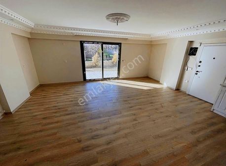 Yeni Foça Korucukta Denize 60 Metre Lüx Villa