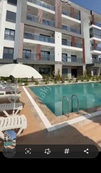 Kusadası Deniz Manzaralı Havuzlu Sitede 2+1 Residans Daire