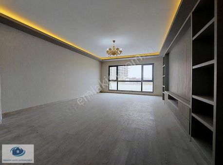 İbrahim Şahin'den Eryaman Susuz'da 4+1 4 Banyo Full Yapılı Daire