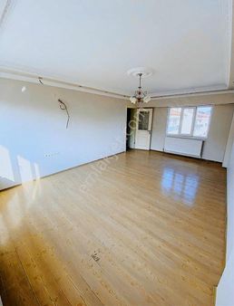 Avcılar Emlak'tan Yeni Mahalle'de Satılık Daire