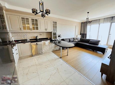 Meva Şehirde 2+1 Önü Açık Şerefiyesi Yüksek