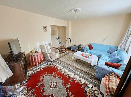 Sincan Çarşı Merkezde Ön Cephe 3+1