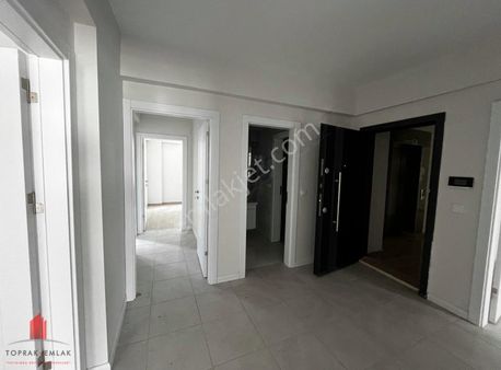 Kültür Merkezi Tranvayın Dibi Sıfır, Site İçi 3+1 Satılık Daire