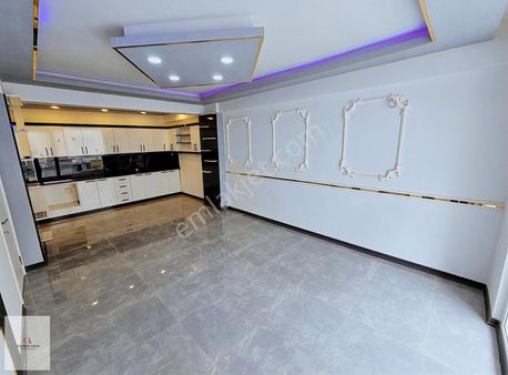 Çok Geniş Şehir Merkezi 3+1 Satılık Daire