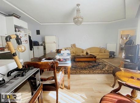 Lider'den 4 Yıllık Ara Kat Çift Balkon Net 67 M2 Geniş 1+1