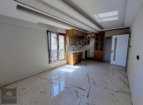 Akhisar Hürriyet Mahallesi'nde 3+1 Açık Mutfaklı Satılık Dubleks