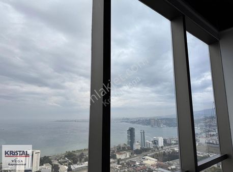 Folkart Towers'ta 40. Katta Yatırımlık Full Deniz Manzaralı Ofis