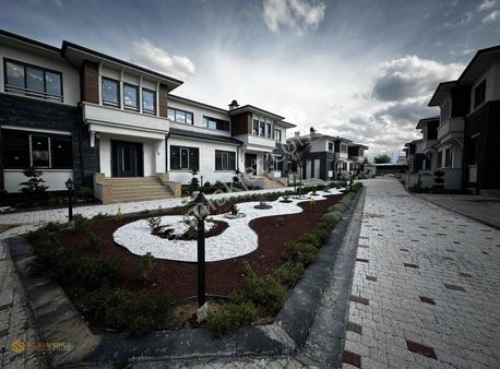 Merkeze Yakın Konumda 5+1 Bodrumlu Siteiçi Akıllı Villa