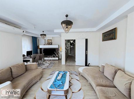 Yayla Mahallesi'nde Asansörlü 4+1 Geniş Dubleks