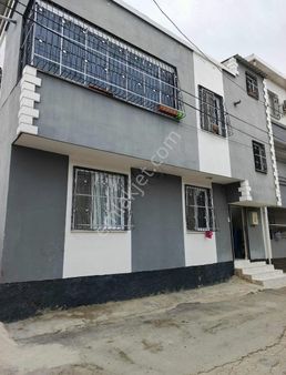 Satılık Köşe Başı Müstakil 2.5 Katlı Ev