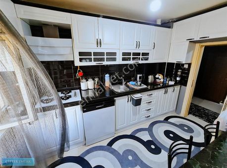 Ali Çifter' Den Sultandere De Site İçi Satılık 3+1 Bakımlı Daire