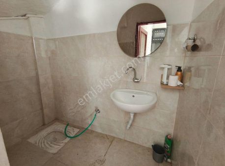 Dalkırandan Hürriyet Mh Camialtı Sk 85 M2 Giriş Kiralık İşyeri