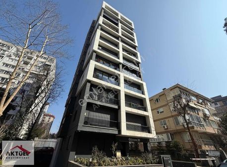 Erenköy'de Ömerpaşaya 2.binada Konforlu 135 M2 Ebeveynli 3+1