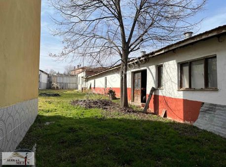 Serkan Metin'den Kanlıpınarda 945m2 Arsa Üzerinde Müstakil Ev