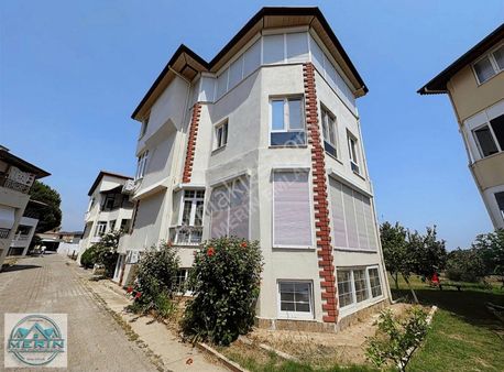 Denize Yakın 2 Girişli Tripleks Villa Akdeniz 87 Sitesi