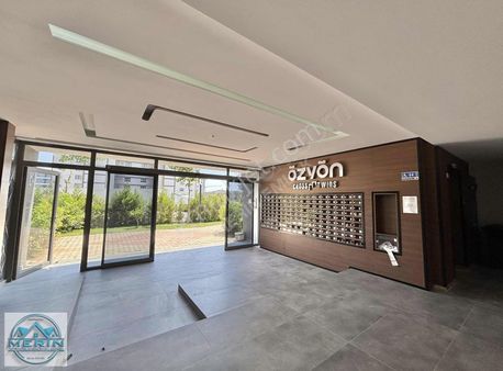 Altıntaş Cross Twins'te Lüks 1+1 Katta Asansörlü Satılık Daire