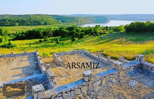 Arnavutköy Satılık Tarla 355 M2 Hisseli Taşduvar Çevrili Gölmanz